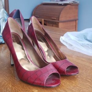 Brand New! Peep Toe Crocidile Skin Enzo Heels